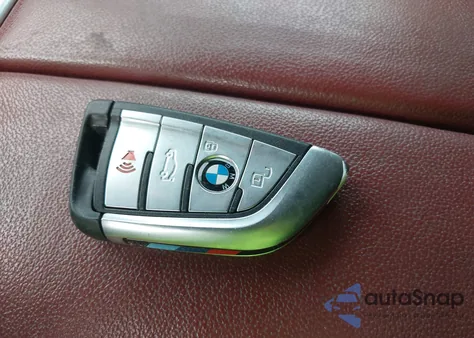 2022 BMW X6 xDrive40I z USA, uszkodzony, nr VIN 5UXCY6C06N9J04370